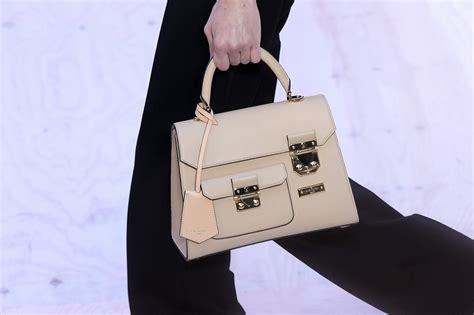 Moda Primavera Estate 2023: la borsa Chanel di Charlotte 